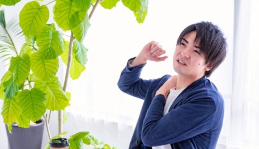 40代男性の眼精疲労と朝のだるさの関係｜スマホ・PC疲れが抜けない原因と改善法